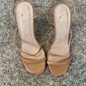 Delicious Women’s Tan Strappy Square-Toe Heels